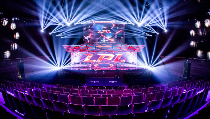 【传奇仍在继续！Rookie第十年职业生涯，再度杀入四强！】 (老将)